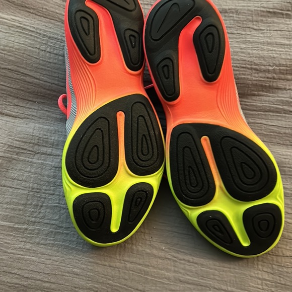 Brand new in box  never worn daughter wouldn’t wear - Picture 2 of 7